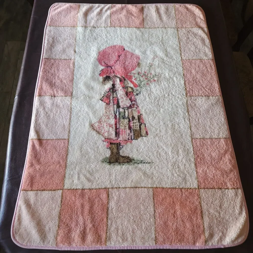 Vtg‎ Holly Hobbie Mink Plush Throw Nursery Blanket Sunbonnet Kawaii  Japan 39x54